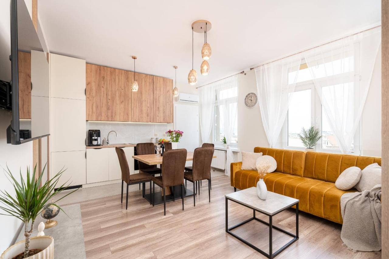 Basztowa Apartments By Vsi Krakow Ngoại thất bức ảnh
